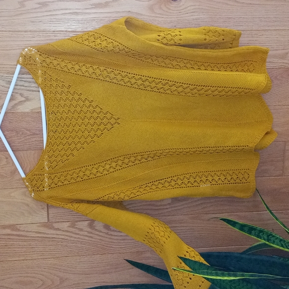 Golden yellow wool-blend knit sweater - Picture 4 of 5